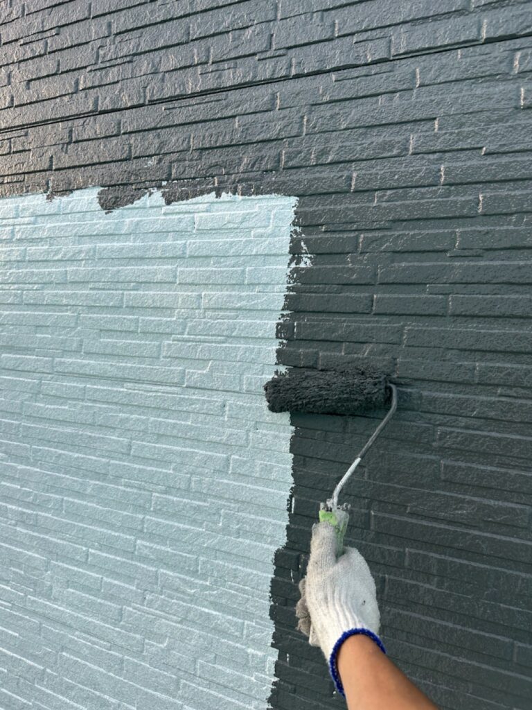 外壁中塗り（スレートグレー）