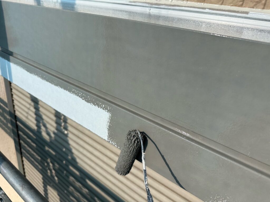 シャッターBOX中塗り