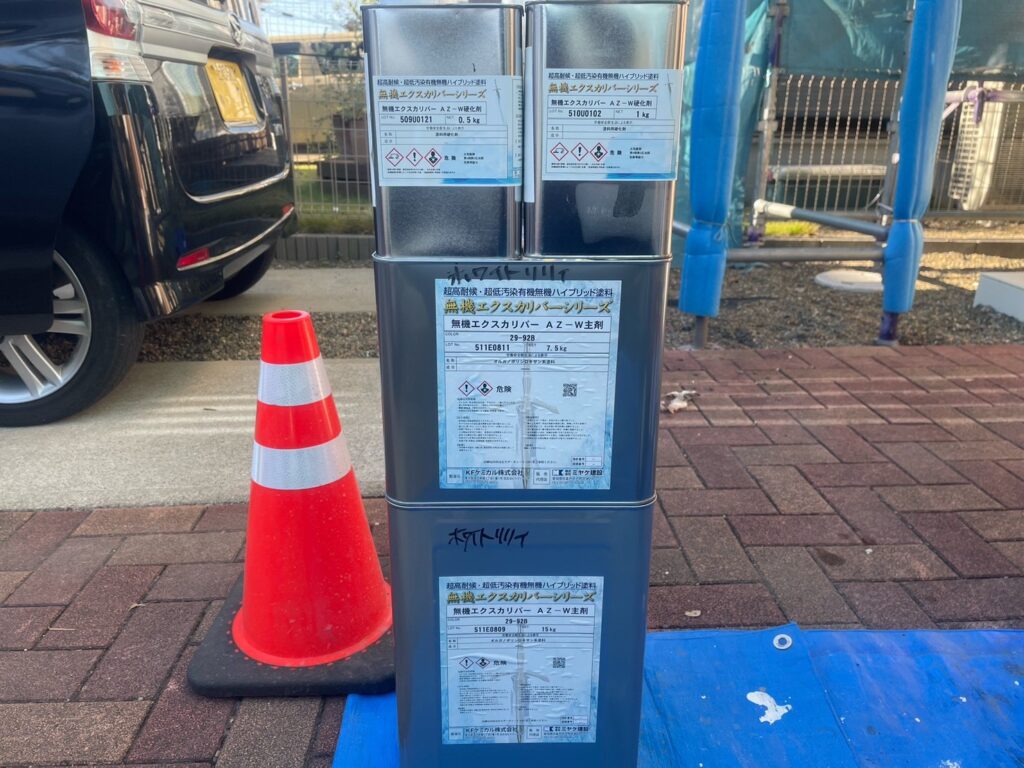 使用材料<br />
→外壁上塗り材料（2階部）<br />
（水性2液最上級無機塗料）<br />
