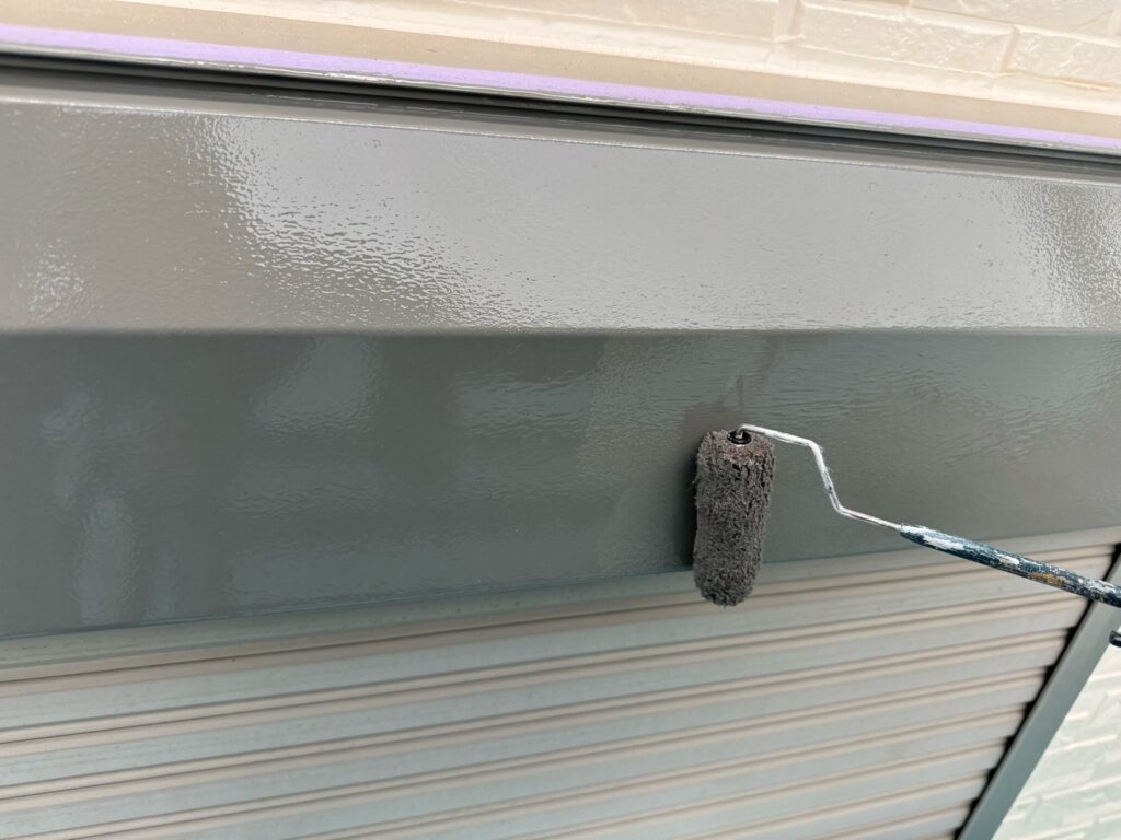 シャッターBOX上塗り