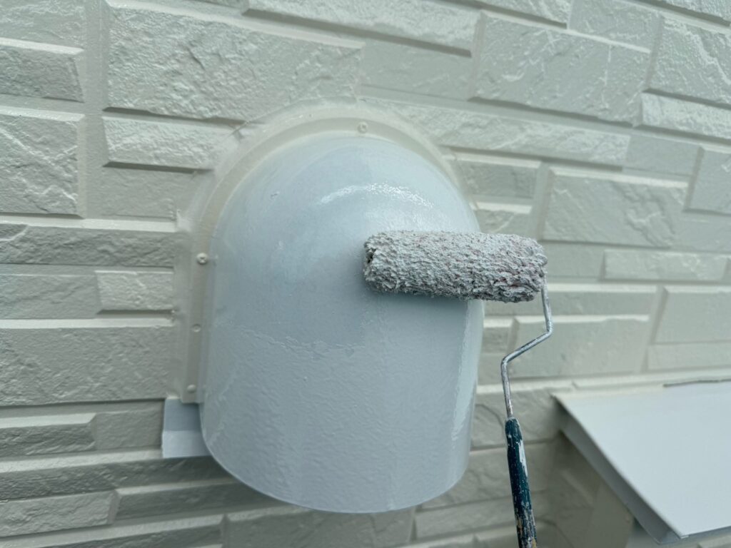 換気フード上塗り<br />
