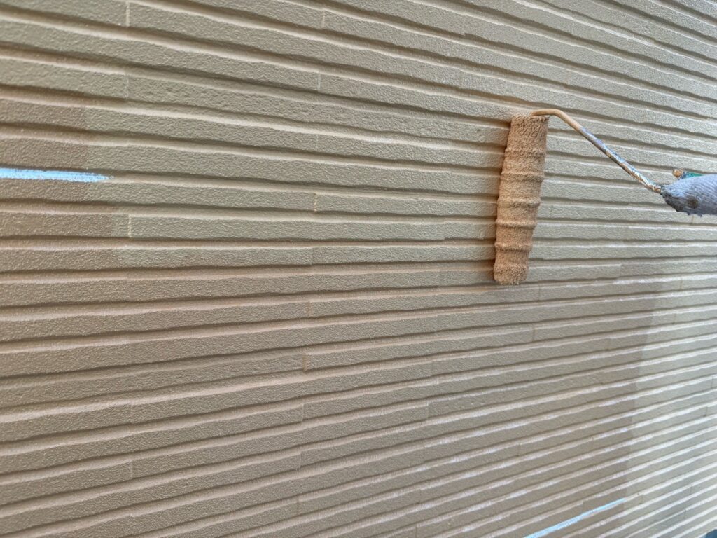 既存茶部：外壁上塗り<br />
（17‐70Ⅼ）<br />
