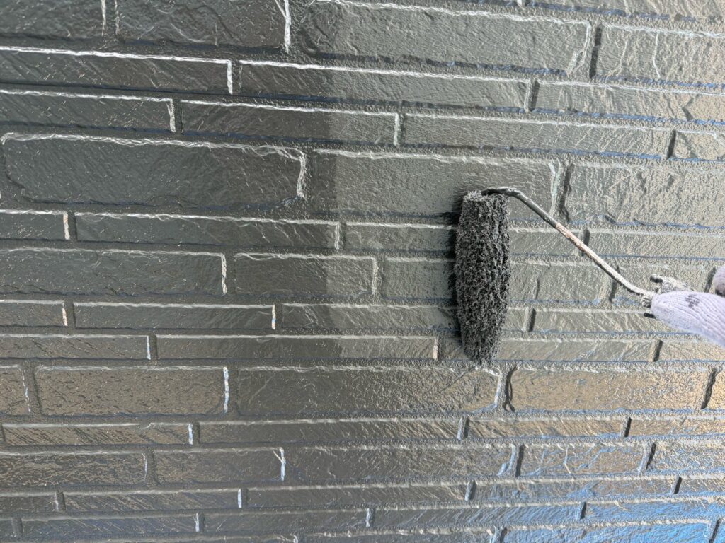 メイン色：外壁上塗り<br />
（19-30A、ウィザードコッパー色）