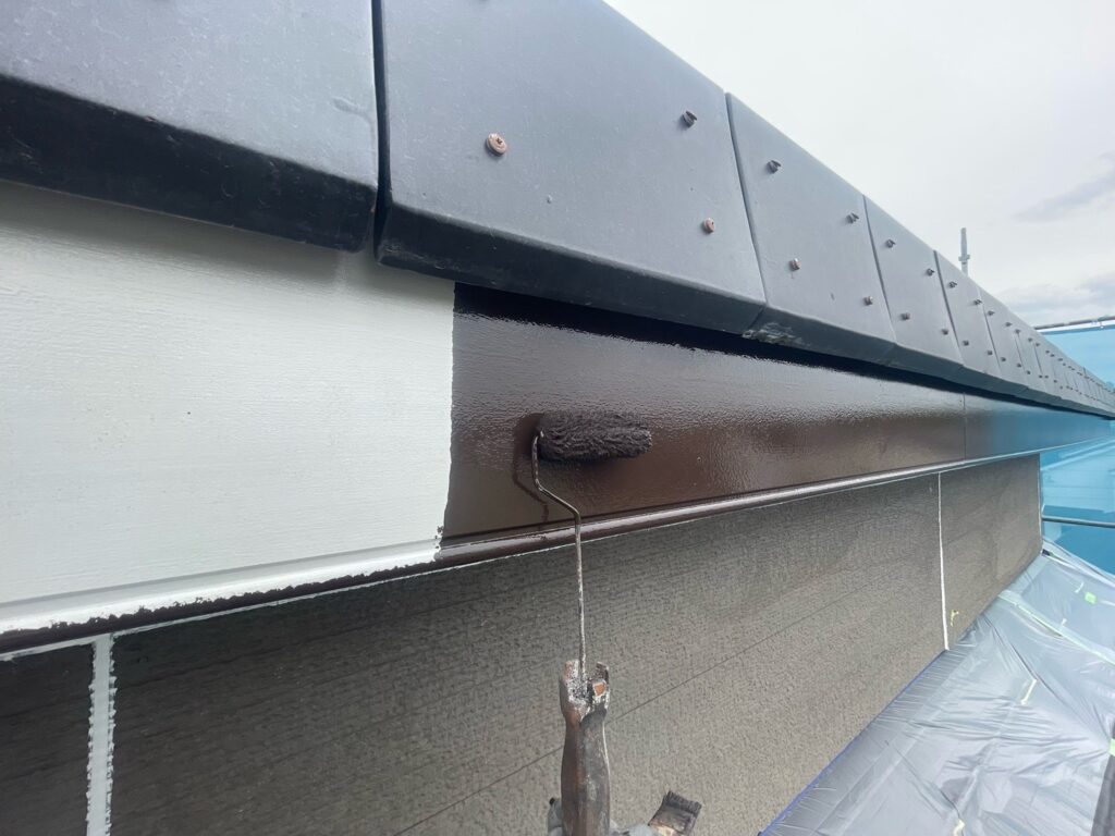 破風板：中塗り