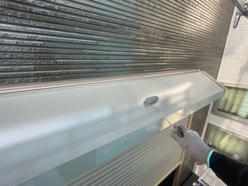 シャッターBOX上塗り