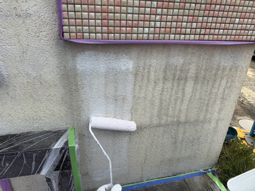 塀（外構）：下塗り